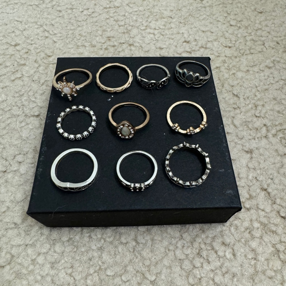 Elegant Mixed Metal Ring Set